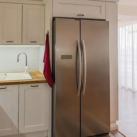 公寓 Foodie 2br близо до центъра 瓦爾納