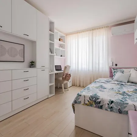 Foodie 2br близо до центъра * 瓦爾納