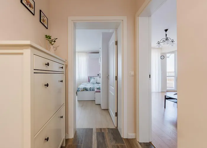 Foodie 2br близо до центъра Varna