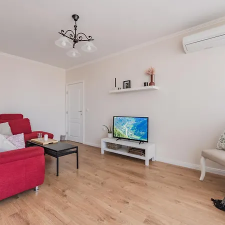 Foodie 2br близо до центъра 아파트