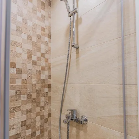 Foodie 2br близо до центъра 바르나