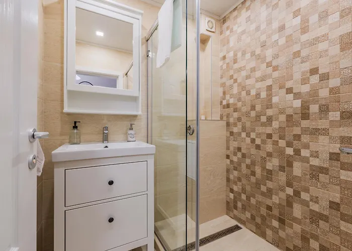 Foodie 2br близо до центъра Apartment Varna