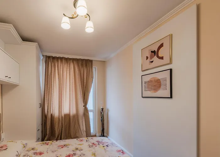 Apartment Foodie 2br близо до центъра *